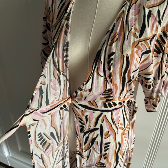 ba&sh Tabby Beige Pink Rust Abstract Wrap Style V-Neck Short Sleeve Dress Size S - Picture 5 of 14